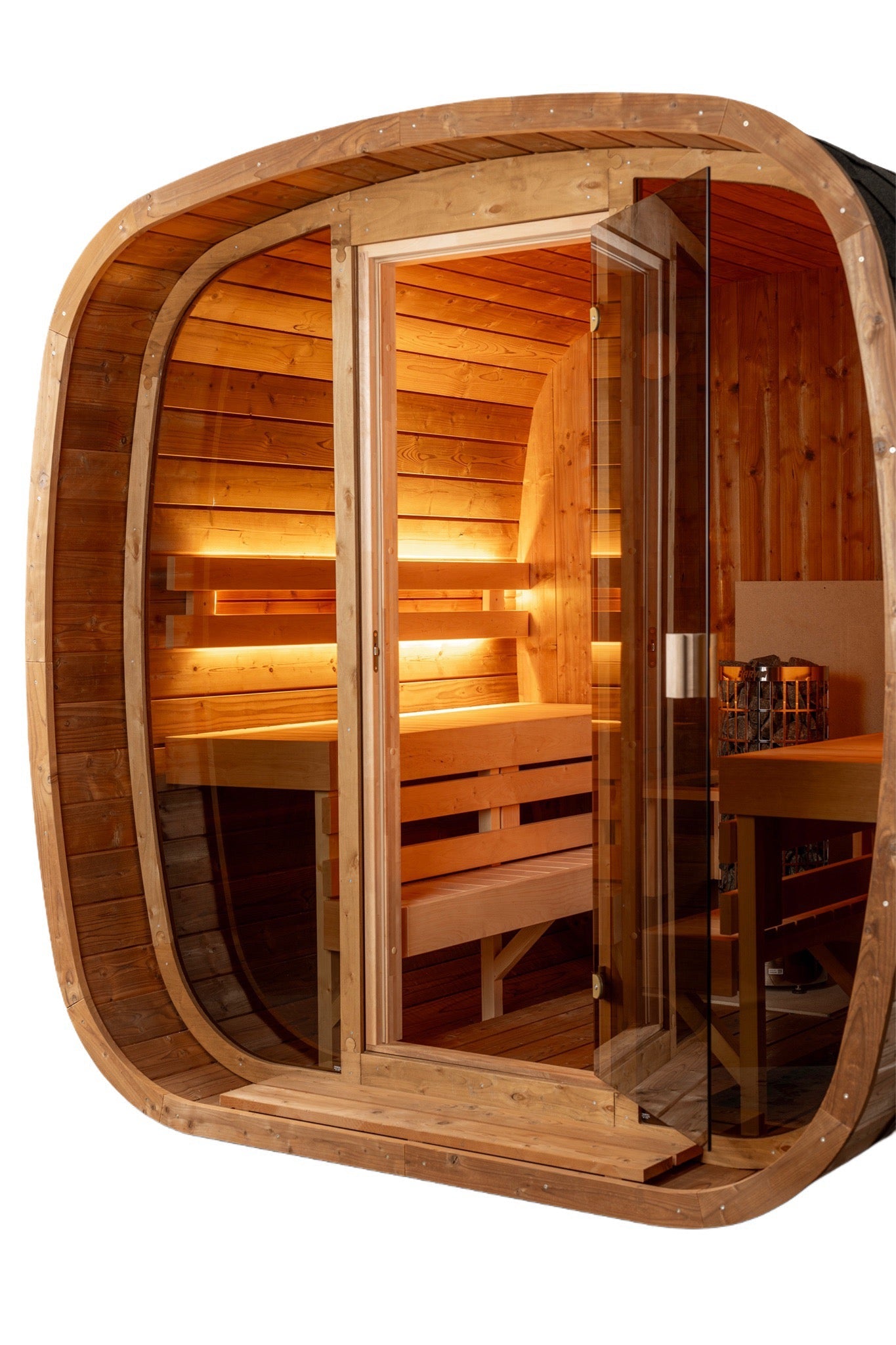 Auris 2 — Flagship Luxury Outdoor Cedar Sauna